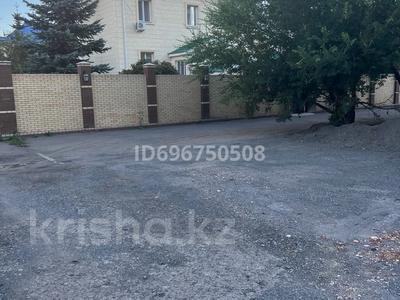 Отдельный дом · 6 комнат · 370 м² · 10 сот., мкр Юго-Восток за 155 млн ₸ в Караганде, Казыбек би р-н