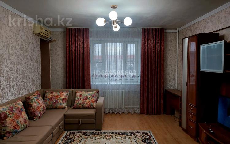 2-комнатная квартира, 72 м², 4/5 этаж помесячно, Абая 13а за 180 000 〒 в Атырау — фото 7
