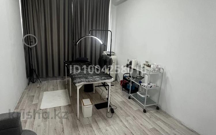 Салоны красоты · 25 м² за 100 000 ₸ в Алматы, Бостандыкский р-н — фото 2