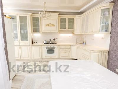 5-комнатная квартира · 205.3 м² · 3/5 этаж, молдагулова за 85 млн ₸ в Актобе