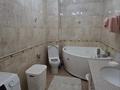 5-комнатная квартира · 205.3 м² · 3/5 этаж, молдагулова за 85 млн ₸ в Актобе — фото 22