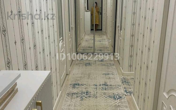 3-комнатная квартира · 77.78 м² · 3/5 этаж, 20-й мкр 35 за 23.9 млн 〒 в Актау — фото 2