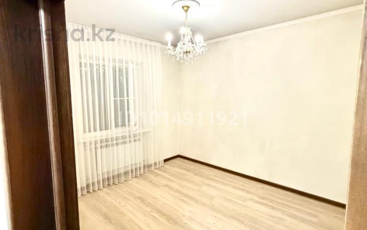 2-бөлмелі пәтер · 54 м² · 2/5 қабат, Мамыр ш/а. — По ул. Яссауи, выше ул. Шаляпина, бағасы: 35.5 млн ₸ в Алматы, Ауэзовский р-н — фото 3