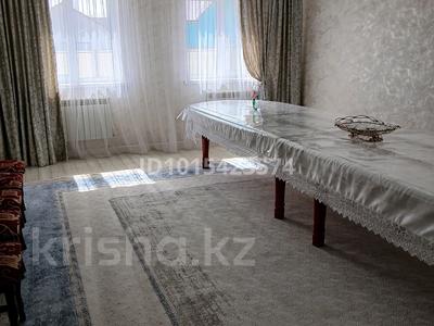 Отдельный дом · 4 комнаты · 200 м² · 12 сот., мкр Оркен, Балуан шолак 12 за 350 000 ₸ в Атырау