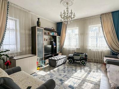 Отдельный дом · 4 комнаты · 80 м² · 7 сот., Есетова 64 за 24 млн 〒 в Талдыкоргане
