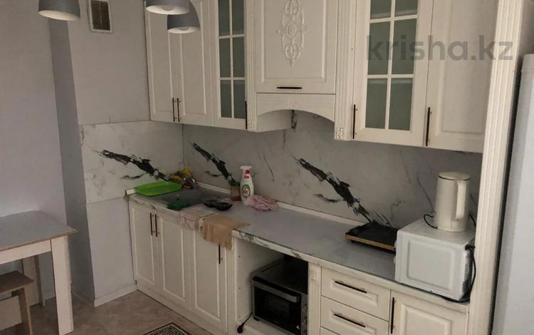 2-бөлмелі пәтер · 60 м² · 3/4 қабат · ай сайын, мкр Мадениет 29, бағасы: 180 000 〒 в Алматы, Алатауский р-н — фото 2
