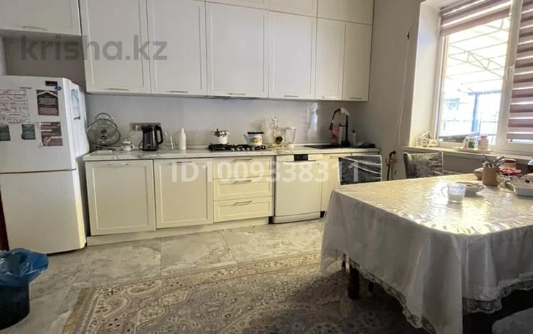 Отдельный дом · 6 комнат · 150 м² · 8 сот., Алатау 106 — Көше қйлысында за 55 млн ₸ в Айганыме — фото 2