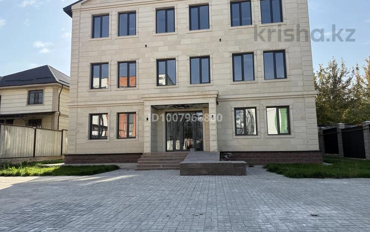 Еркін, медорталықтар мен дәріханалар, білім орталықтары · 1000 м², бағасы: 1 млрд ₸ в  — фото 3