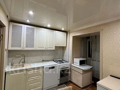 4-бөлмелі пәтер · 85 м² · 4/5 қабат, Алдабергенова 86а, бағасы: 200 000 〒 в Талдыкоргане