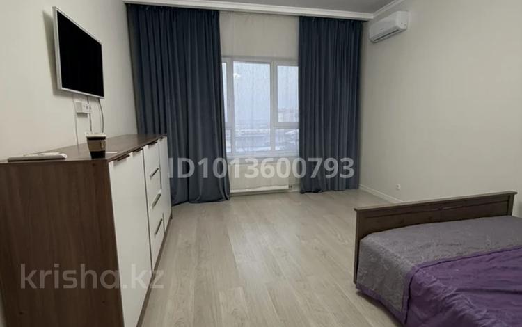1-бөлмелі пәтер · 48 м² · 12/12 қабат, Ислам Каримов 203, бағасы: 300 000 ₸ в Алматы, Алмалинский р-н — фото 2