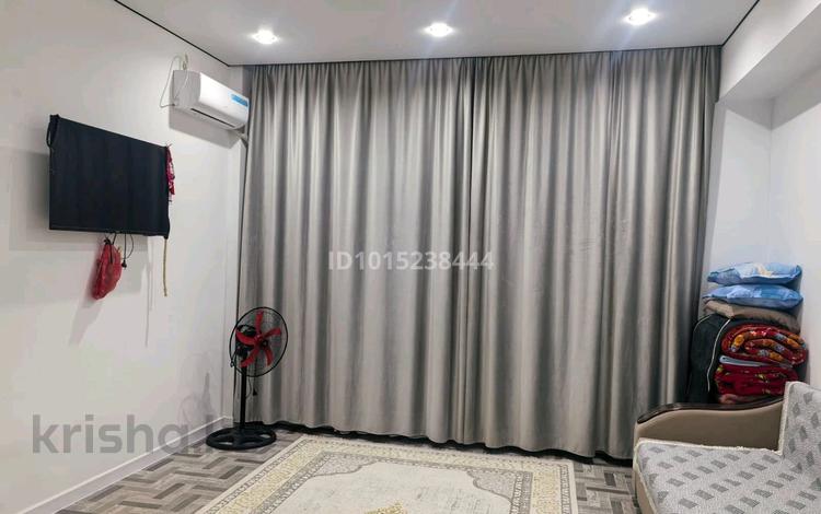 1-комнатная квартира · 32 м² · 5/5 этаж, мкр 20-й 17 за 180 000 ₸ в Алматы, Алатауский р-н — фото 2