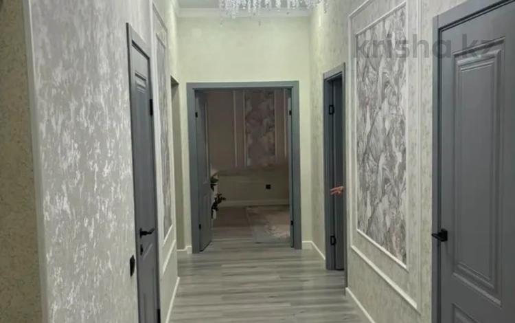 3-бөлмелі пәтер · 102 м² · 5/7 қабат, 17-ш/а. 51, бағасы: 47 млн ₸ в Актау, 17-й мкр — фото 2