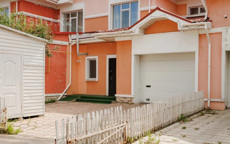 Часть дома · 4 комнаты · 146 м² · 3.3 сот., Тастанбеков 6 за 121.5 млн ₸ в Астане, Есильский р-н — фото 2