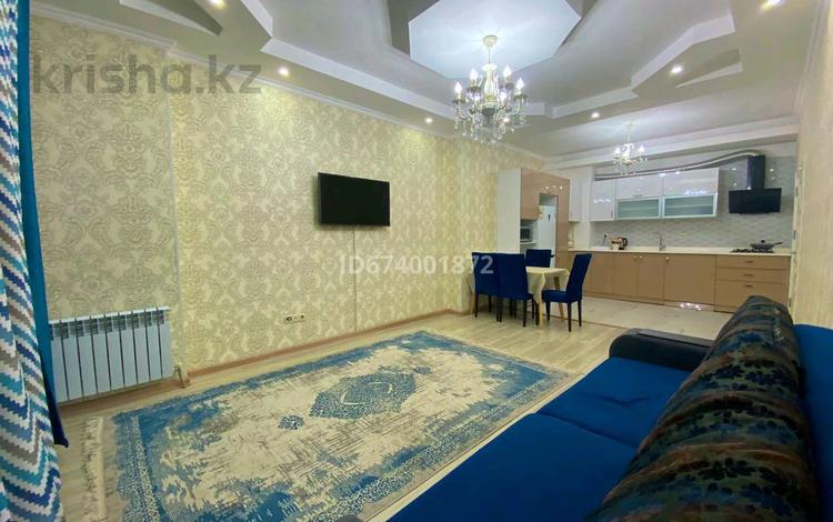 2-комнатная квартира, 65 м², 4/12 этаж посуточно, Астана 18 — Шаяхметова за 18 000 〒 в Шымкенте — фото 3