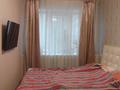 2-комнатная квартира, 60 м², 3/5 этаж посуточно, Азаттык 46а за 8 000 〒 в Атырау