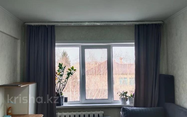 1-комнатная квартира · 31 м² · 5/5 этаж, Кабанбай Батыра 130 за 11.5 млн ₸ в Усть-Каменогорске — фото 2