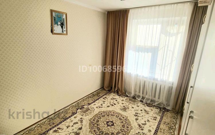2-комнатная квартира · 55.5 м² · 4/5 этаж, мкр Кунаева 21 за 20.5 млн ₸ в Уральске — фото 2