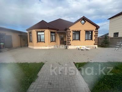 Отдельный дом • 5 комнат • 167 м² • 10 сот., мкр Кунгей , Кунгей Рахимьекова 7 за 100 млн 〒 в Караганде, Казыбек би р-н