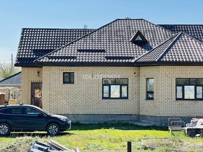 Отдельный дом • 4 комнаты • 181 м² • 10 сот., жилой массив Кызылжар 517а за 57 млн 〒 в Актобе, жилой массив Кызылжар