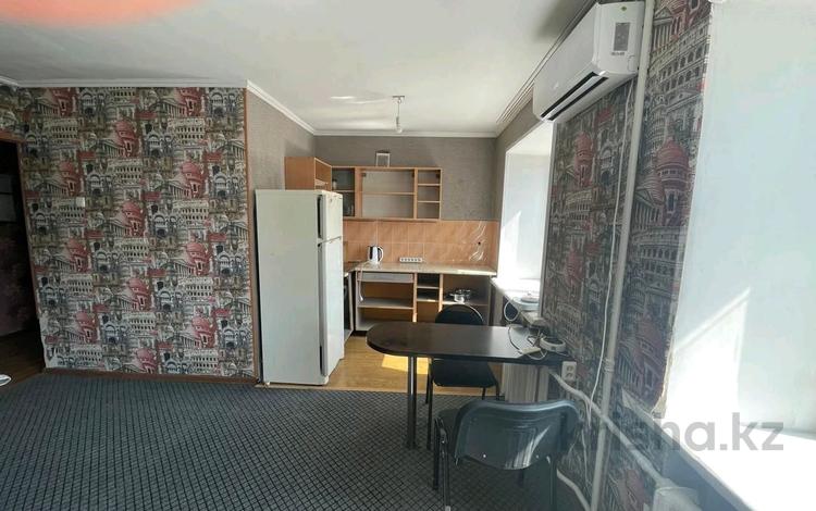 1-бөлмелі пәтер · 34 м² · 4/5 қабат, Б.Гагарина 18, бағасы: 13 млн ₸ в Усть-Каменогорске — фото 2
