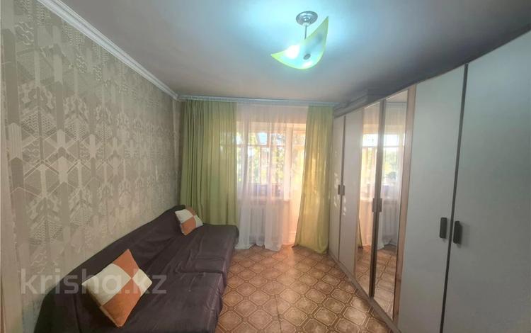 3-бөлмелі пәтер · 52 м² · 5/5 қабат, 13-шағынаудан, бағасы: 11 млн ₸ в Караганде, Алихана Бокейханова р-н — фото 2