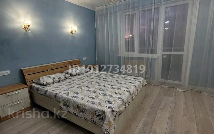 2-комнатная квартира · 78 м² · 2/9 этаж, Курмангазы 196 за 16 000 ₸ в Уральске — фото 2