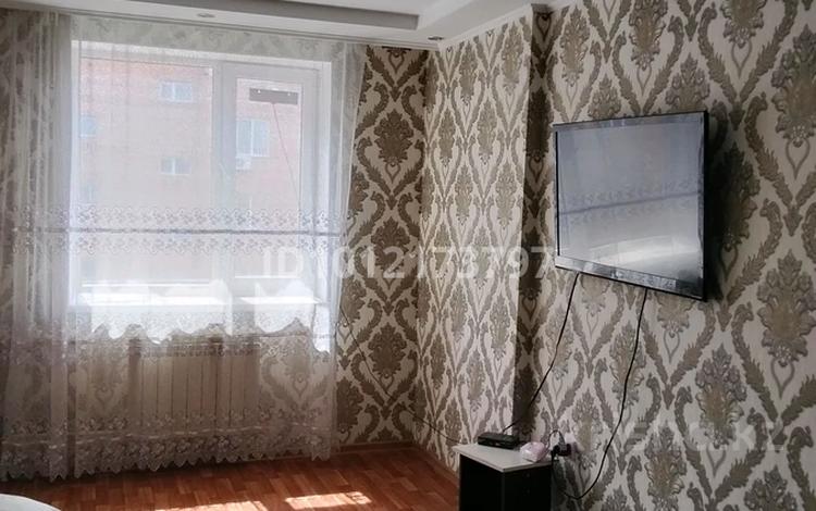 1-комнатная квартира · 41 м² · 5/5 этаж, ул. Молдагуловой 17/4 за 130 000 ₸ в Усть-Каменогорске, Ульбинский — фото 2