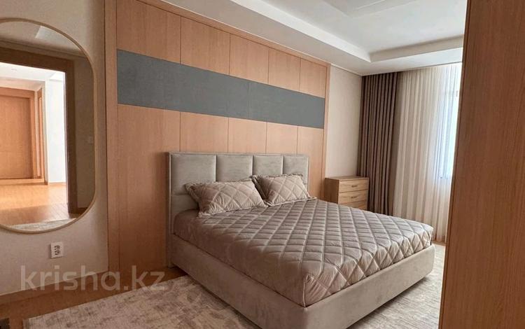 3-комнатная квартира · 90 м² · 25/27 этаж, Кошкарбаева 8 — Е1 за 700 000 ₸ в Астане, Сарайшык р-н — фото 2