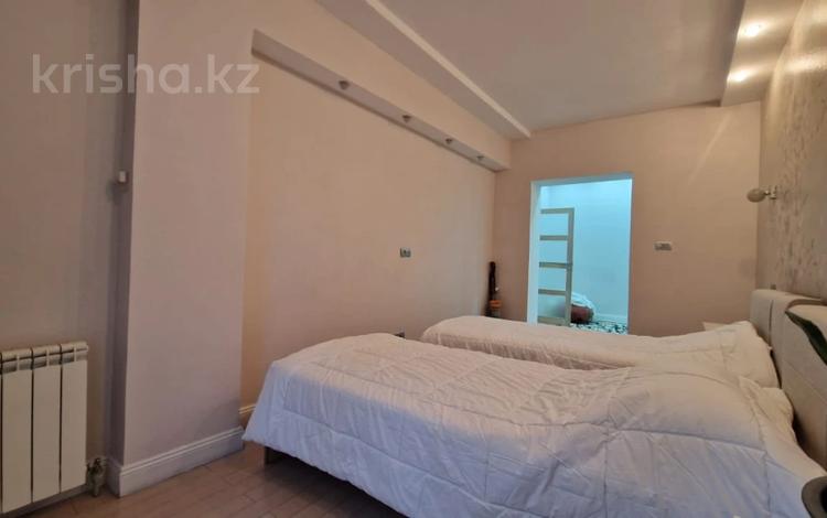 3-комнатная квартира · 135 м² · 3/13 этаж, мкр Алмагуль, Аль-Фараби 95 за 139.2 млн ₸ в Алматы, Бостандыкский р-н — фото 2