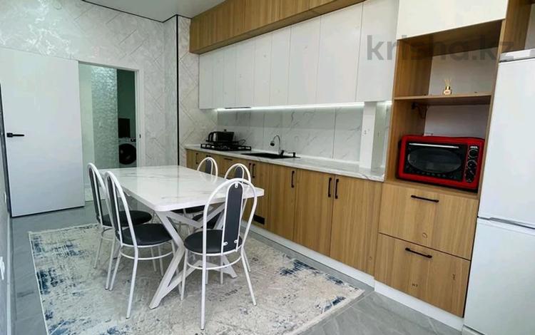 2-бөлмелі пәтер · 60 м² · 4/10 қабат, Куаныша Толеметова 50/6, бағасы: 200 000 ₸ в Шымкенте, Абайский р-н — фото 2