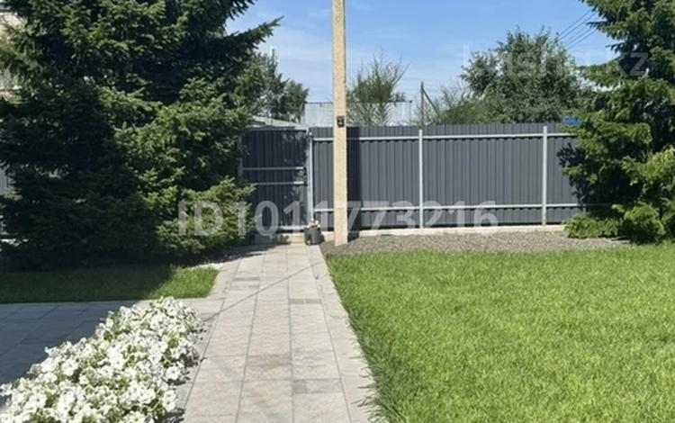 Отдельный дом · 4 комнаты · 86 м² · 8 сот., Жумагулова 2 за 39.5 млн ₸ в Усть-Каменогорске — фото 2