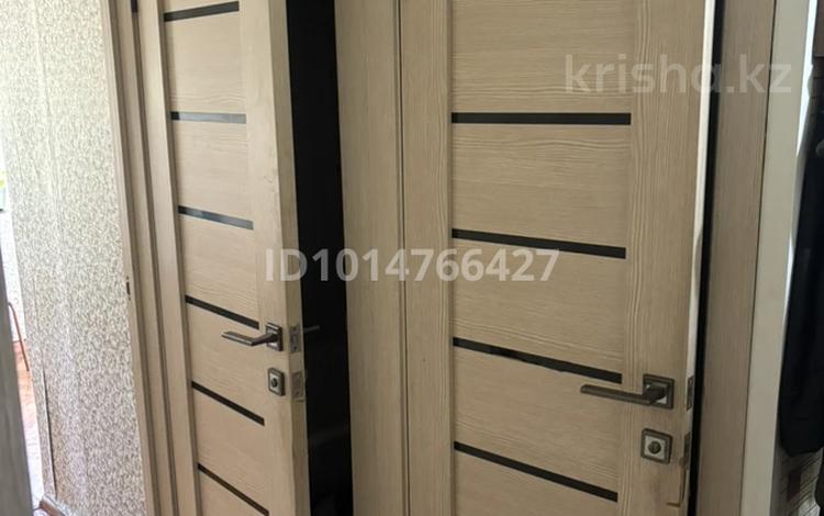 2-бөлмелі пәтер · 47 м² · 3/5 қабат, 14-шағынаудан 11, бағасы: 10 млн ₸ в Караганде, Алихана Бокейханова р-н — фото 2