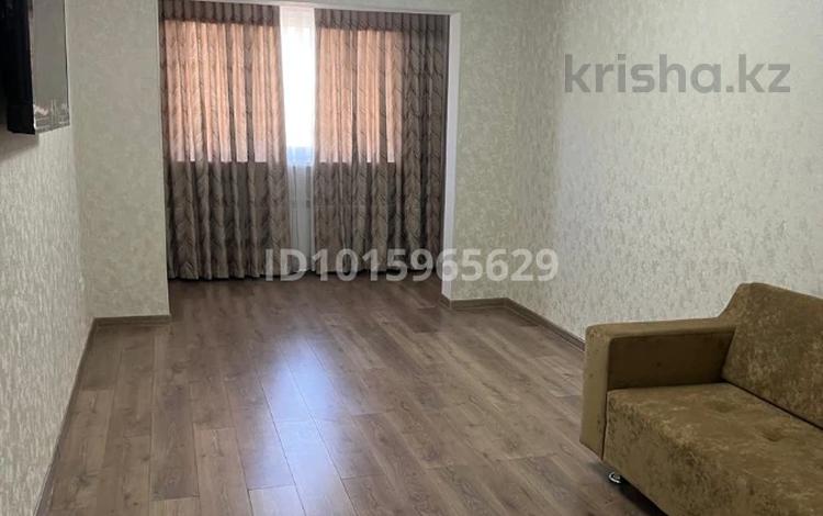 2-комнатная квартира · 56 м² · 4/5 этаж, 16-й микрорайон 42A — Рыскулова за 280 000 ₸ в Шымкенте, Аль-Фарабийский р-н — фото 4