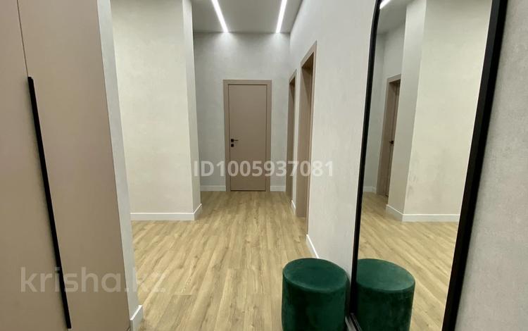 3-бөлмелі пәтер · 105 м² · 5/7 қабат, мкр Кадыра Мырза-Али, 5 мкрн 16, бағасы: 70 млн ₸ в Уральске — фото 16