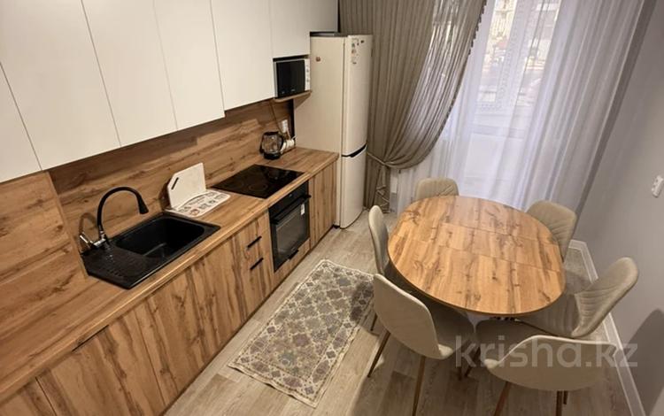 2-комнатная квартира · 70 м² · 1/10 этаж, Нурлы жол 58 — За ДРАМ ТЕАТРОМ за 25 000 ₸ в Усть-Каменогорске — фото 2