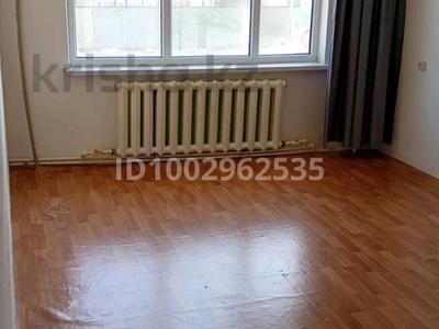 1-комнатная квартира · 30 м² · 1/5 этаж, Есет батыр 12 — 5 школы за 4 млн ₸ в Кандыагаш