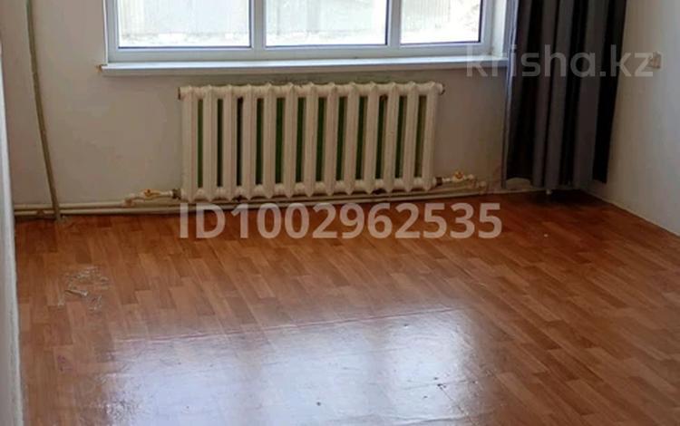 1-бөлмелі пәтер · 30 м² · 1/5 қабат, Есет батыр 12 — 5 школы, бағасы: 4 млн ₸ в Кандыагаш — фото 2