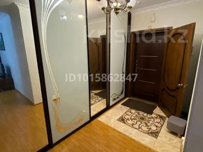 4-комнатная квартира · 102 м² · 3/15 этаж, Иманбаева за 48 млн ₸ в Астане, р-н Байконур
