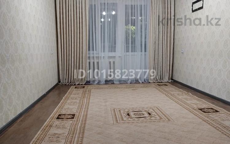 2-комнатная квартира · 46 м² · 2/4 этаж, мкр №11 28 за 30.5 млн ₸ в Алматы, Ауэзовский р-н — фото 2
