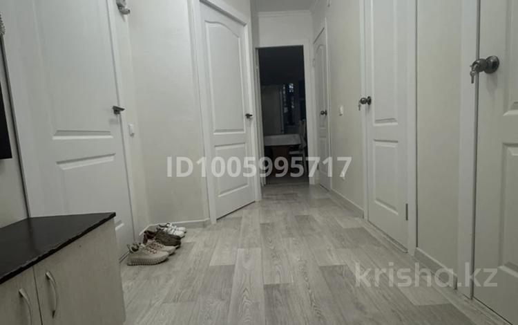 2-комнатная квартира · 56 м² · 1/5 этаж, Алтынсарина за 140 000 ₸ в Актобе — фото 2