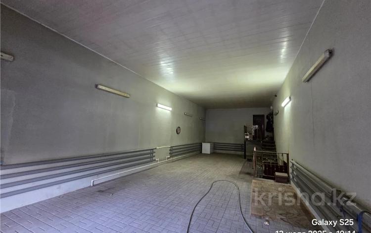 Отдельный дом · 8 комнат · 820 м² · 27 сот., Соц.город за 110 млн 〒 в Темиртау — фото 2