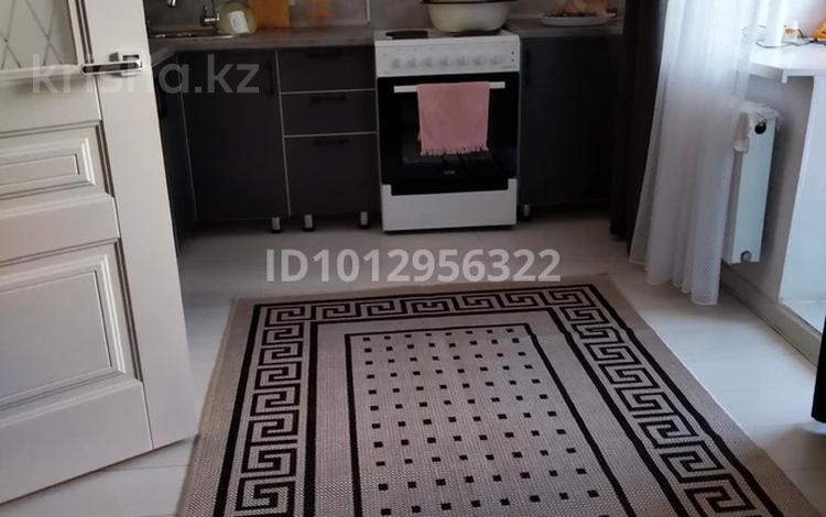 3-бөлмелі пәтер · 78 м² · 9/10 қабат, Кенен Азирбаева, бағасы: 40 млн ₸ в Астане, Сарайшык р-н — фото 2