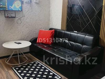1-комнатная квартира · 45 м² · 1/5 этаж, Бектурганова, Свободна вечером — Есенова за 8 000 ₸ в 