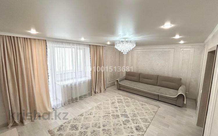 3-комнатная квартира · 94.6 м² · 5/5 этаж, Майкудук, Кузембаева 82/2 за 27 млн ₸ в Караганде, Алихана Бокейханова р-н — фото 2
