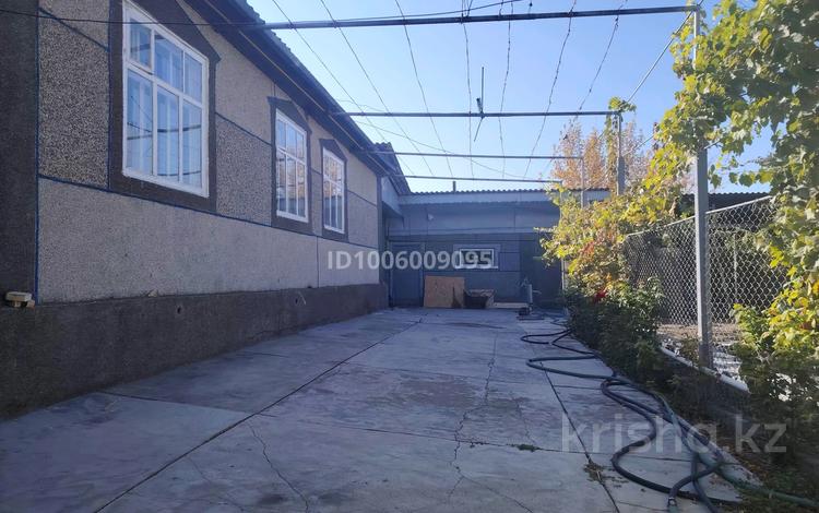 Отдельный дом · 5 комнат · 150 м² · 10 сот., Монке би 1 за 35 млн 〒 в Таразе — фото 2