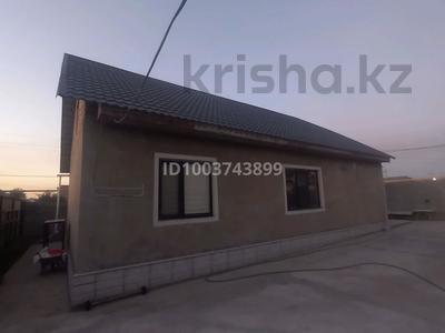 Отдельный дом · 4 комнаты · 130 м² · 4 сот., Май 24 А — Сұлу төбе қиылысы за 41 млн 〒 в Жамбыле