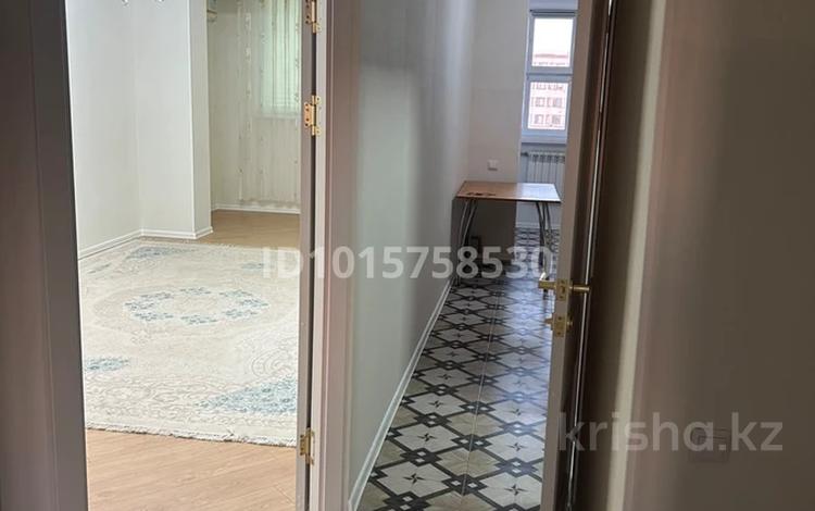3-комнатная квартира · 70 м² · 5/5 этаж, 13-й мкр 7 за 150 000 ₸ в Актау — фото 2
