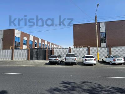 Отдельный дом · 4 комнаты · 155 м² · 5 сот., Койгельды 329 — Золотой квадрат за 50 млн 〒 в Таразе