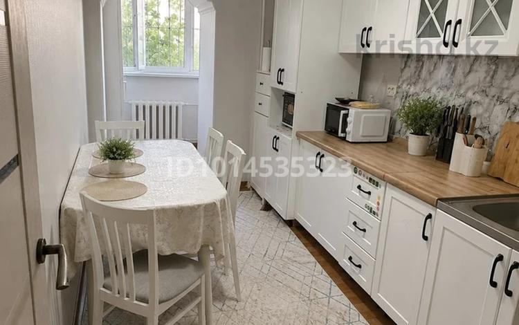 3-бөлмелі пәтер · 62 м², 12 ш/а. 19, бағасы: 25 млн ₸ в Актобе, мкр 12 — фото 2
