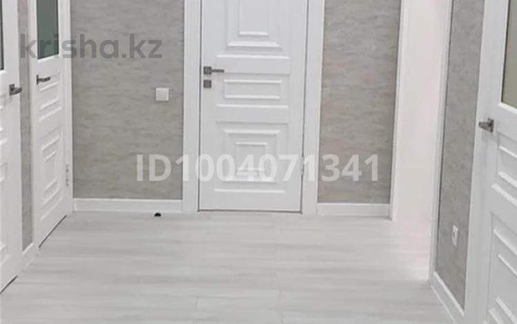 3-комнатная квартира · 115 м² · 7/10 этаж, мкр. Алтын орда, Молдагулова 66/1 — Инвиво за 61 млн ₸ в Актобе — фото 2